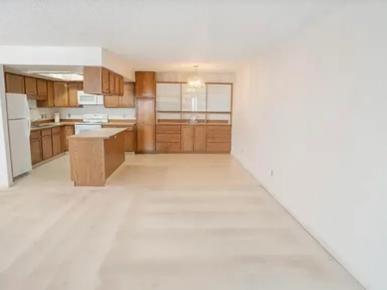 15 Farewell Ave — Photo 20