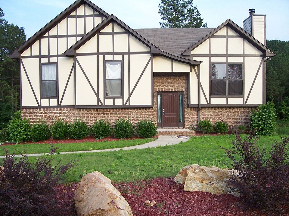 1st image of 295 Parkwood Dr