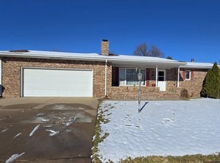 1300 W Brier St, Dodge City, KS 67801
