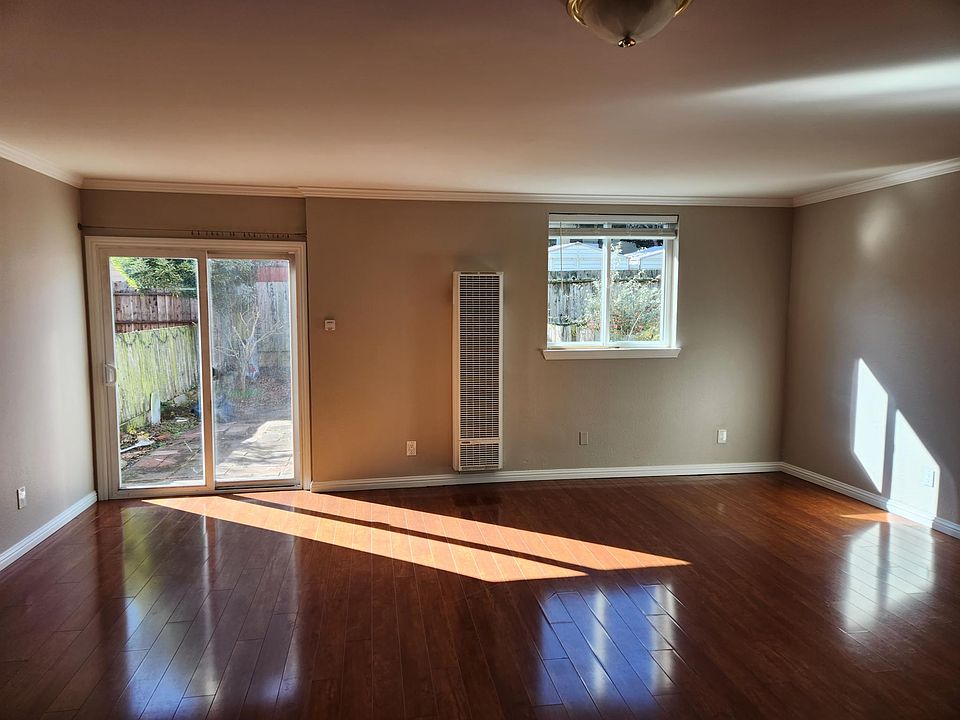 Studio with view to the garden