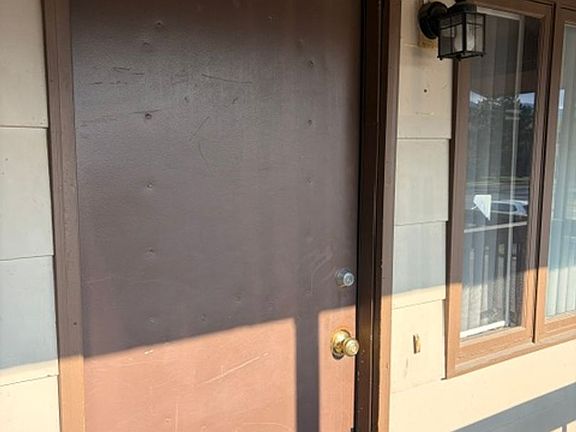 2nd image of 1904 W Koch St