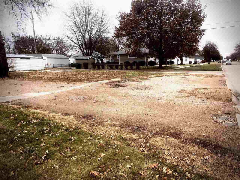 2nd image of 2921 Avenue A
