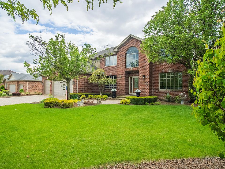 1st image of 2910 Ryan Dr