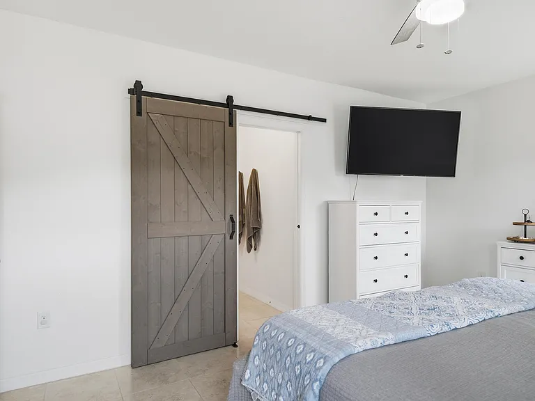 2220 SE Lucaya St — Photo 15