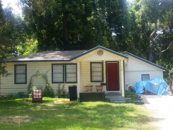 536 Montgomery St, Clute, TX 77531