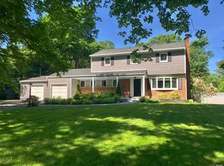 39 Rancher Pl, Huntington, NY 11743