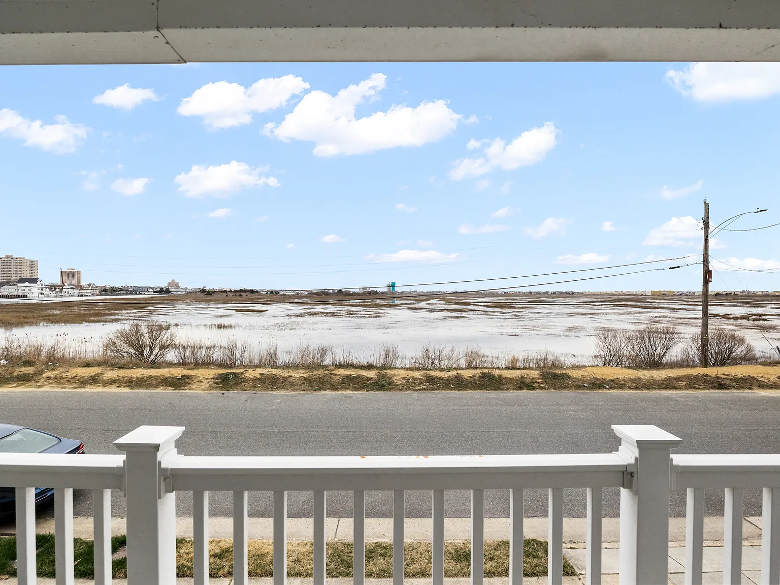 2 bed, 1500 sqft, $2,300 — Photo 2