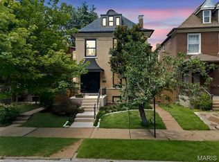 3671 Humphrey St, Saint Louis, MO 63116