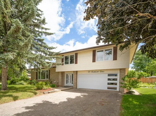 21 Halliwell Dr, Kitchener, ON N2B 2M5