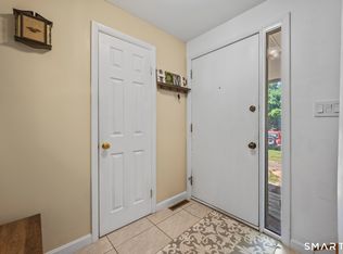 50 Northampton Ln #50, Plainville, CT 06062