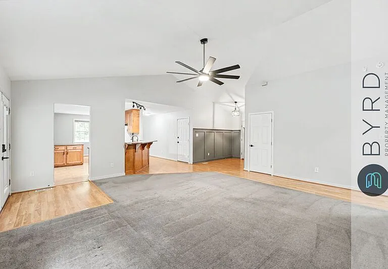 19218 Brevard Dr — Photo 7