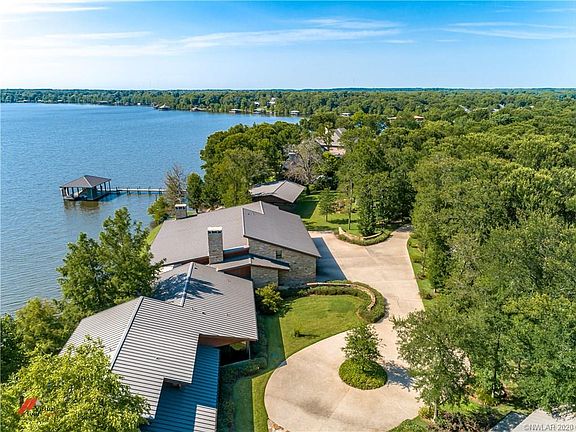 5th image of 2349 N Cross Dr