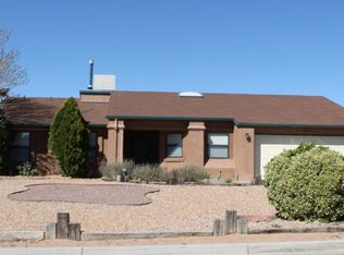 1729 Powder River Dr NE, Rio Rancho, NM 87144