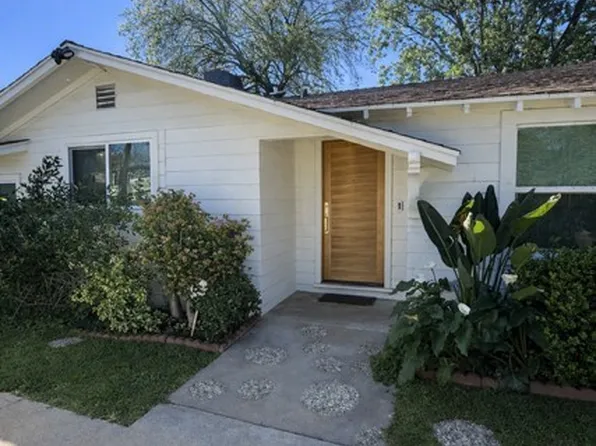 20156 Arminta St, Winnetka, CA 91306