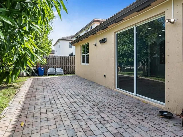 11863 SW 253rd Ter — Photo 11