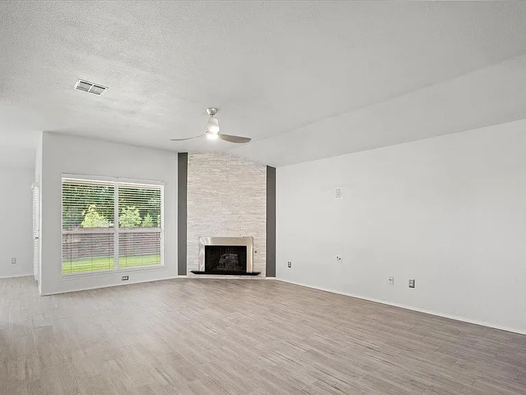 416 Ponderosa Trl — Photo 4