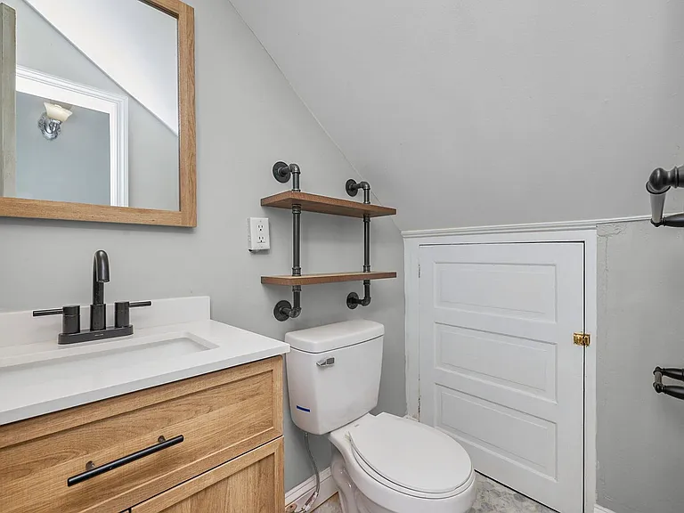 2215 W Grace St #1 — Photo 10