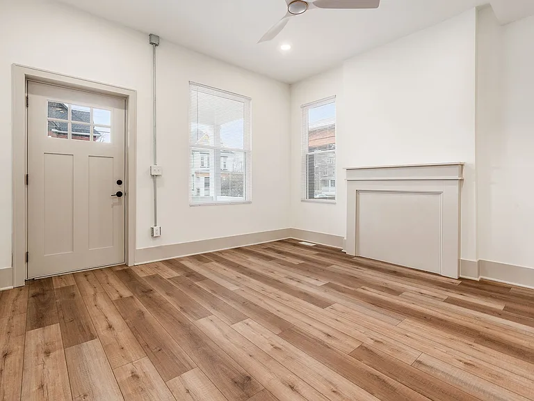 818 S Champion Ave — Photo 8
