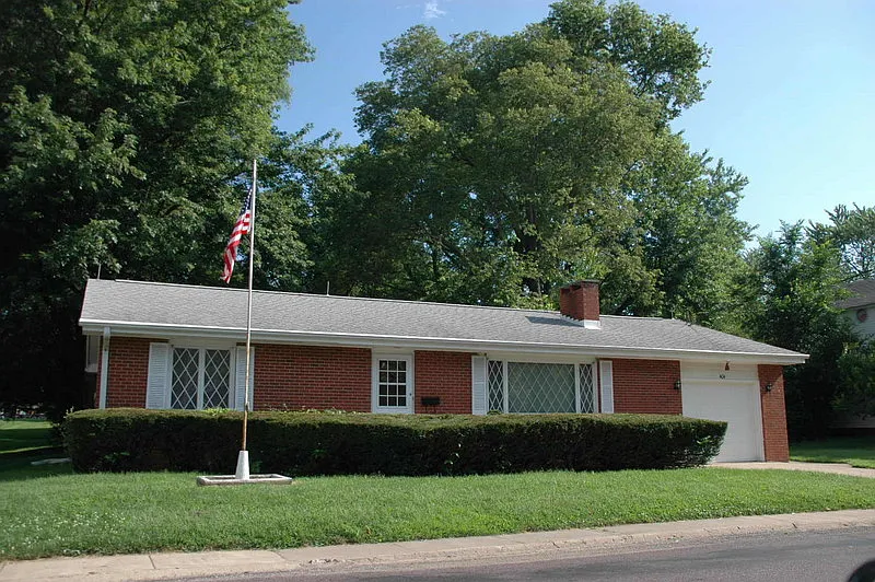404 E Fast Ave photo 1