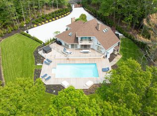2 Joshuas Path, East Hampton, NY 11937