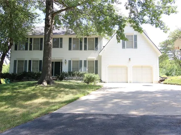 3031 S 63rd St, Kansas City, KS 66106