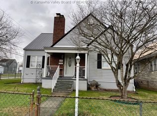 230 20th St, Dunbar, WV 25064