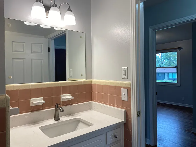 47 Hillsboro Rd — Photo 13