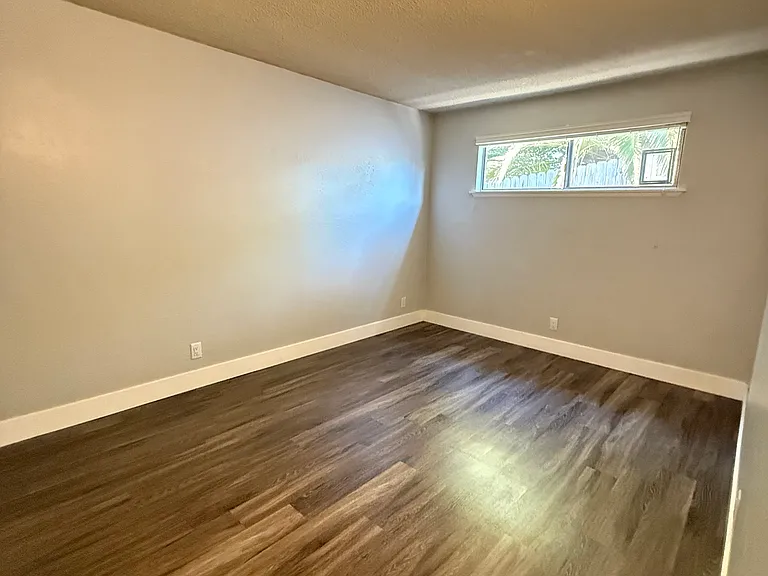 1145 Leff St #8 — Photo 18