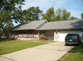 2219 Leonora Dr, Stevensville, MI 49127