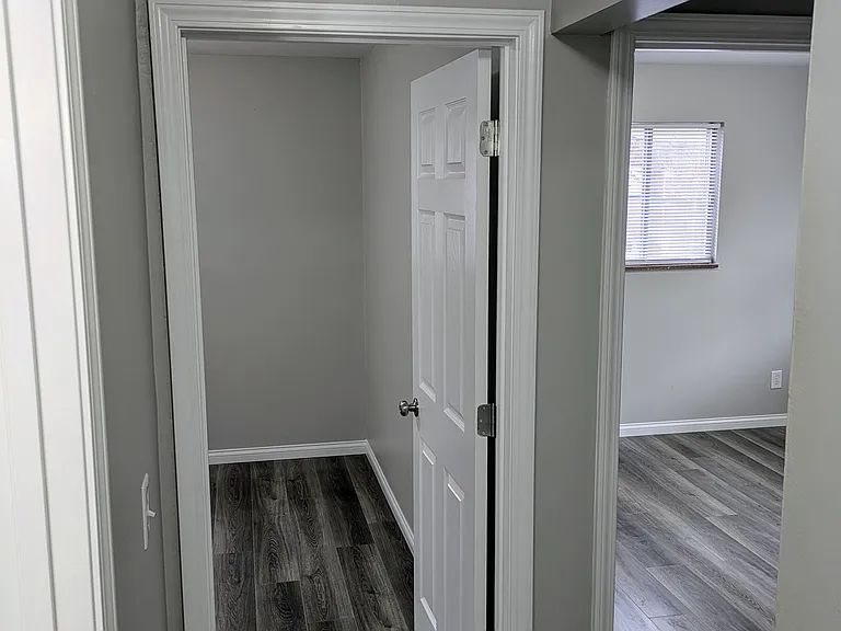 520 N Wilson Ave — Photo 17