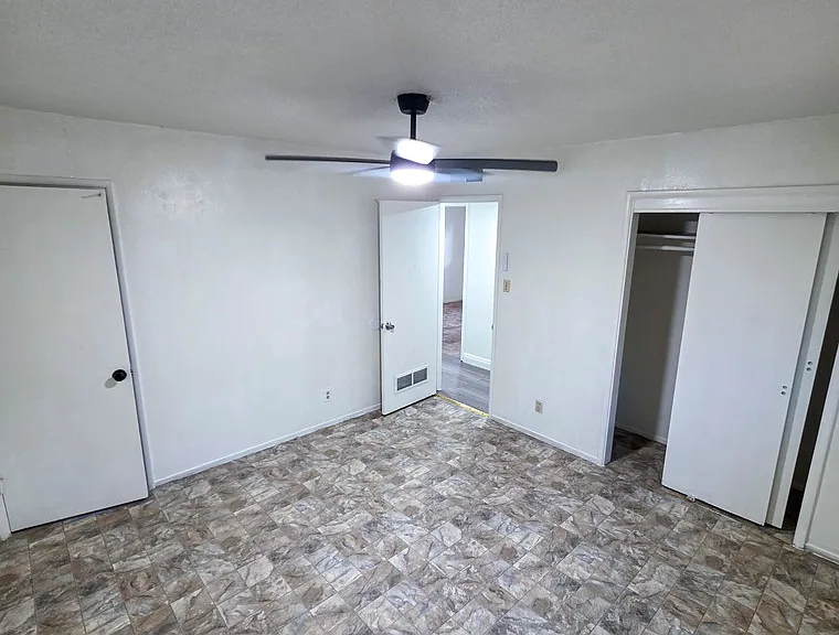 1818 S Whitney Ave — Photo 10