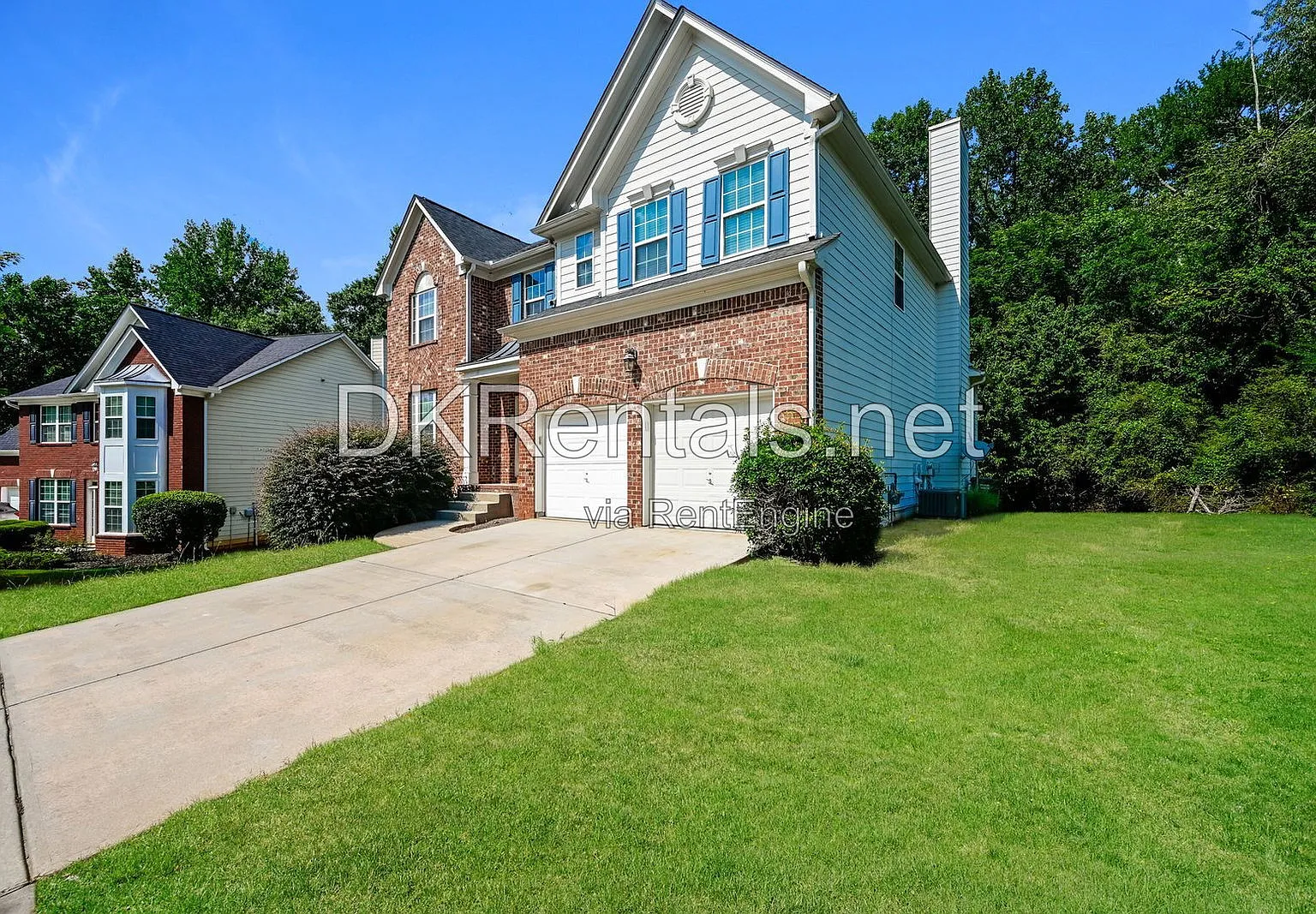 4 bed, 2.5 bath, 3040 sqft, $2,250 — Photo 2