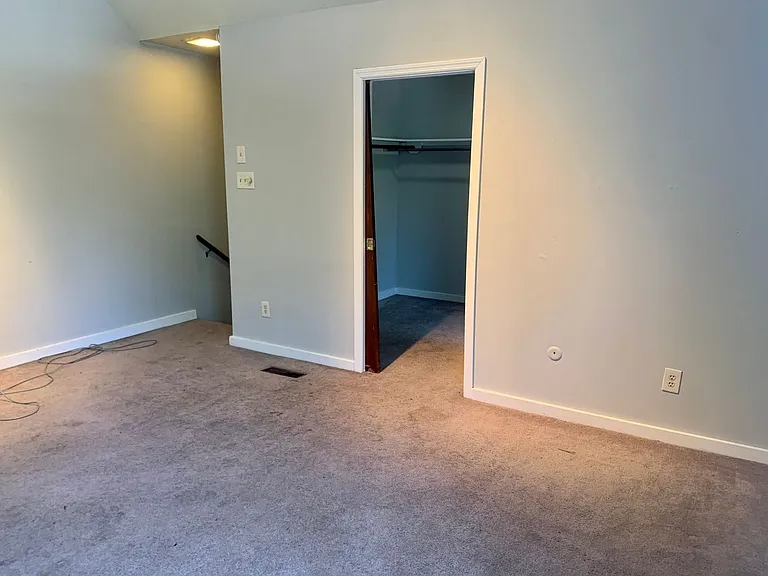 1018 Cumberland St — Photo 12