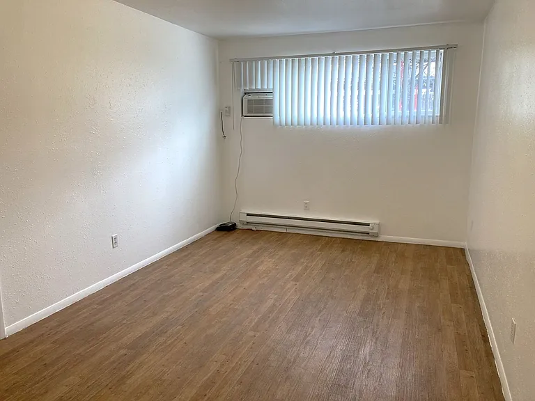 Indigo Apartments — Photo 23