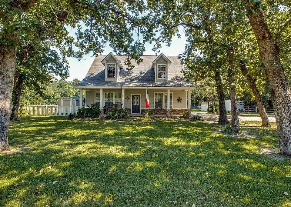 1st image of 30118 Meadowsweet Dr