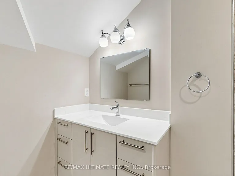 10 Warbeck Pl #UPPER — Photo 10