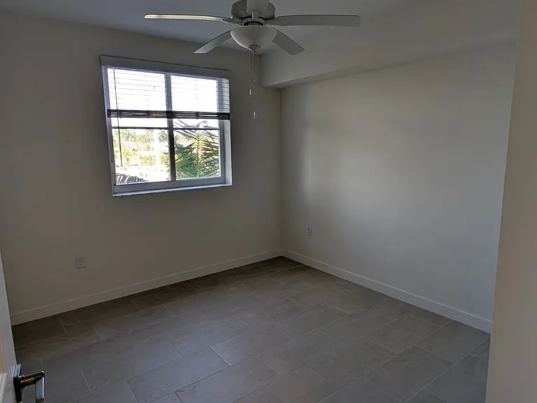 11253 NW 4th St — Photo 10