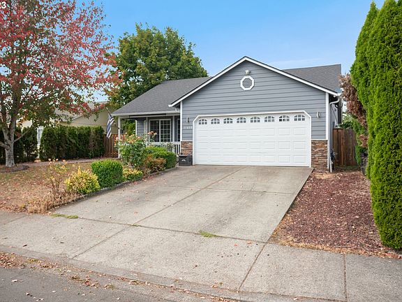 4th image of 15408 NE 90th St