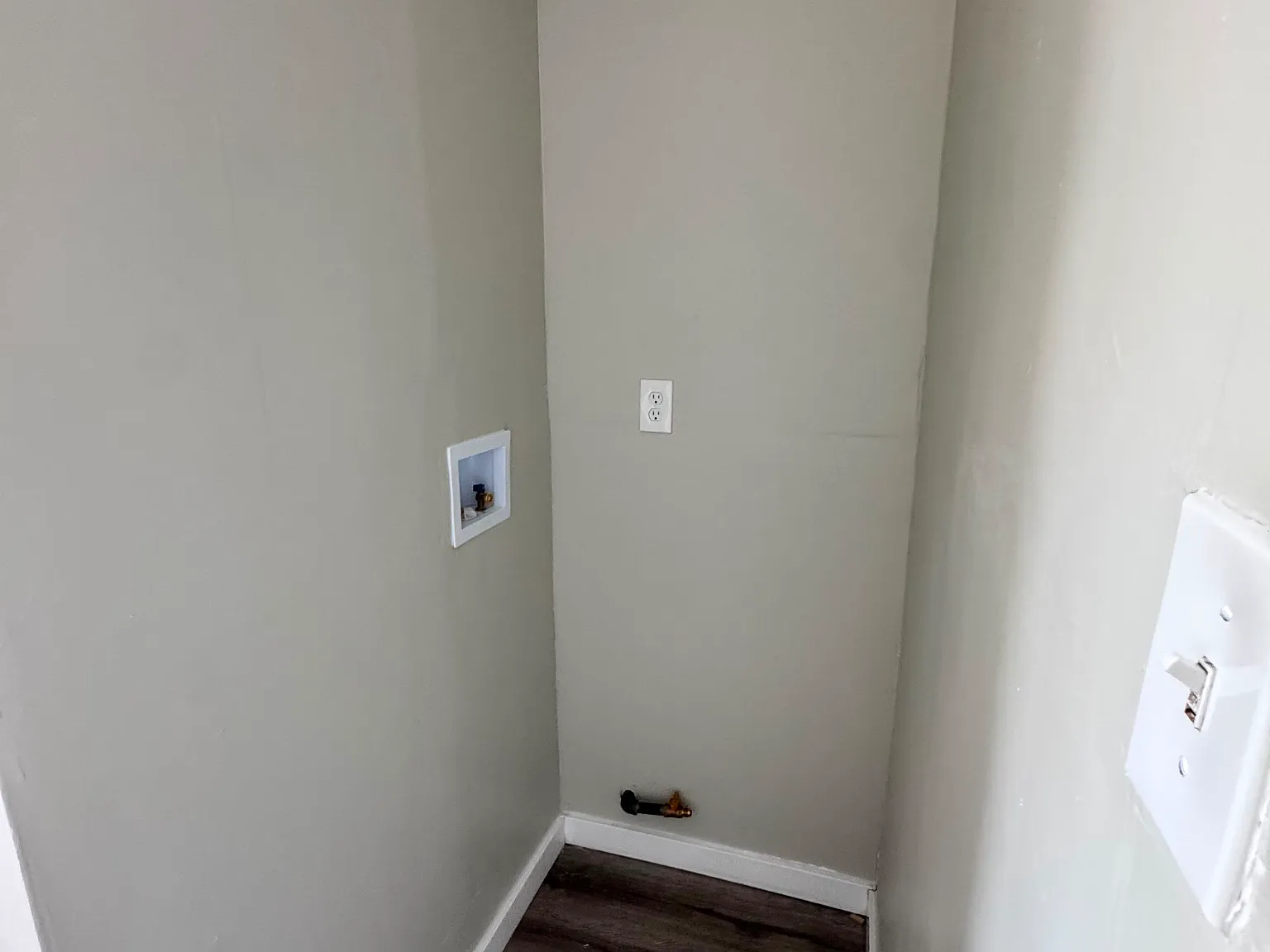 4 bed, $2,595 — Photo 2