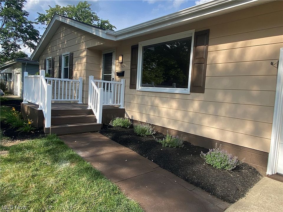 1925 Innwood Dr, Youngstown, OH 44515 Zillow