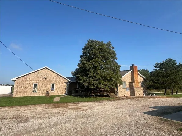 3361 Hawaii Rd, Elsmore, KS 66732