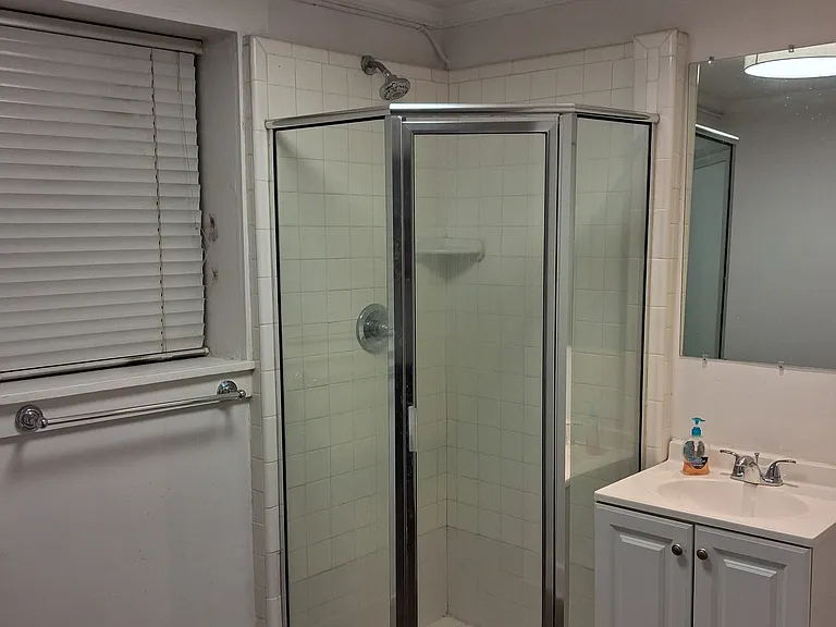 112 E Harris St #101 — Photo 8