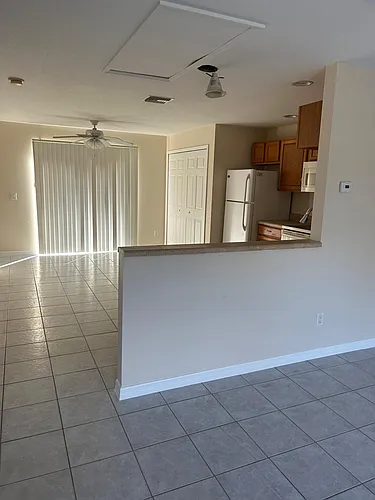 7758 Suncoast Dr Photo 1