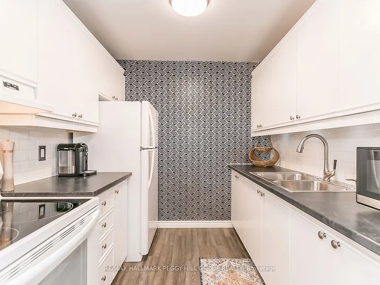 171 Edgehill Dr #F9 — Photo 8