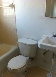 5th image of 2144 Illinois Ave APT 6