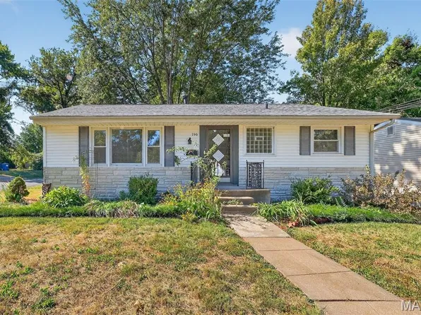 790 Harrison St, Florissant, MO 63031