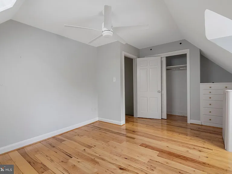 3313 Cleveland Ave NW — Photo 49
