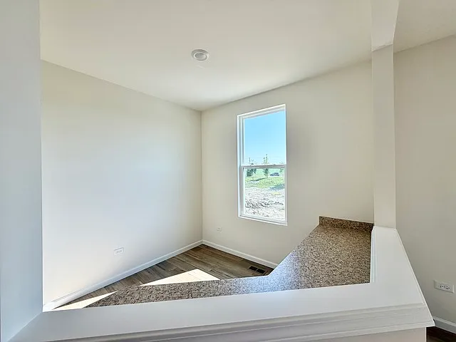 3200 Peyton Cir — Photo 9