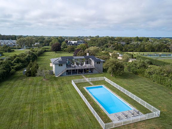 4th image of 781 Daniels Ln