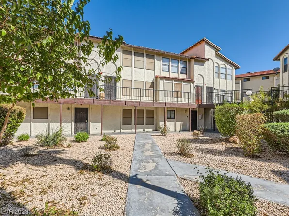 2080 Karen Ave #34, Las Vegas, NV 89169